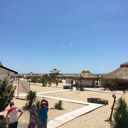 公寓 Beach No1 On The Yachtport 圣弗拉斯